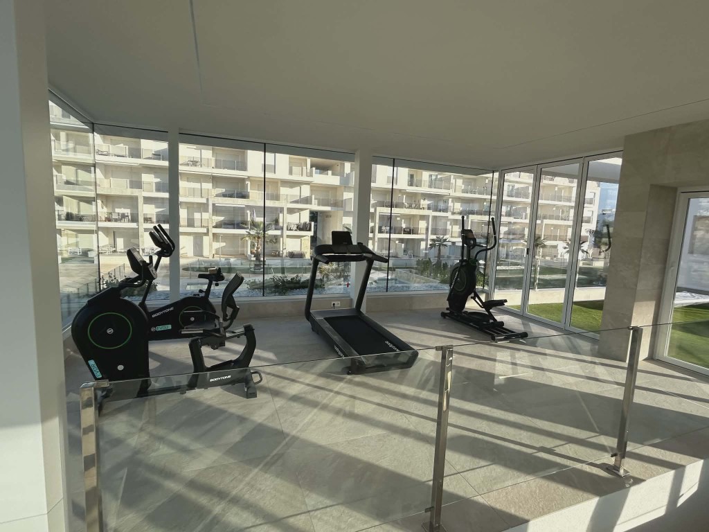 Binnenzwembad en spa